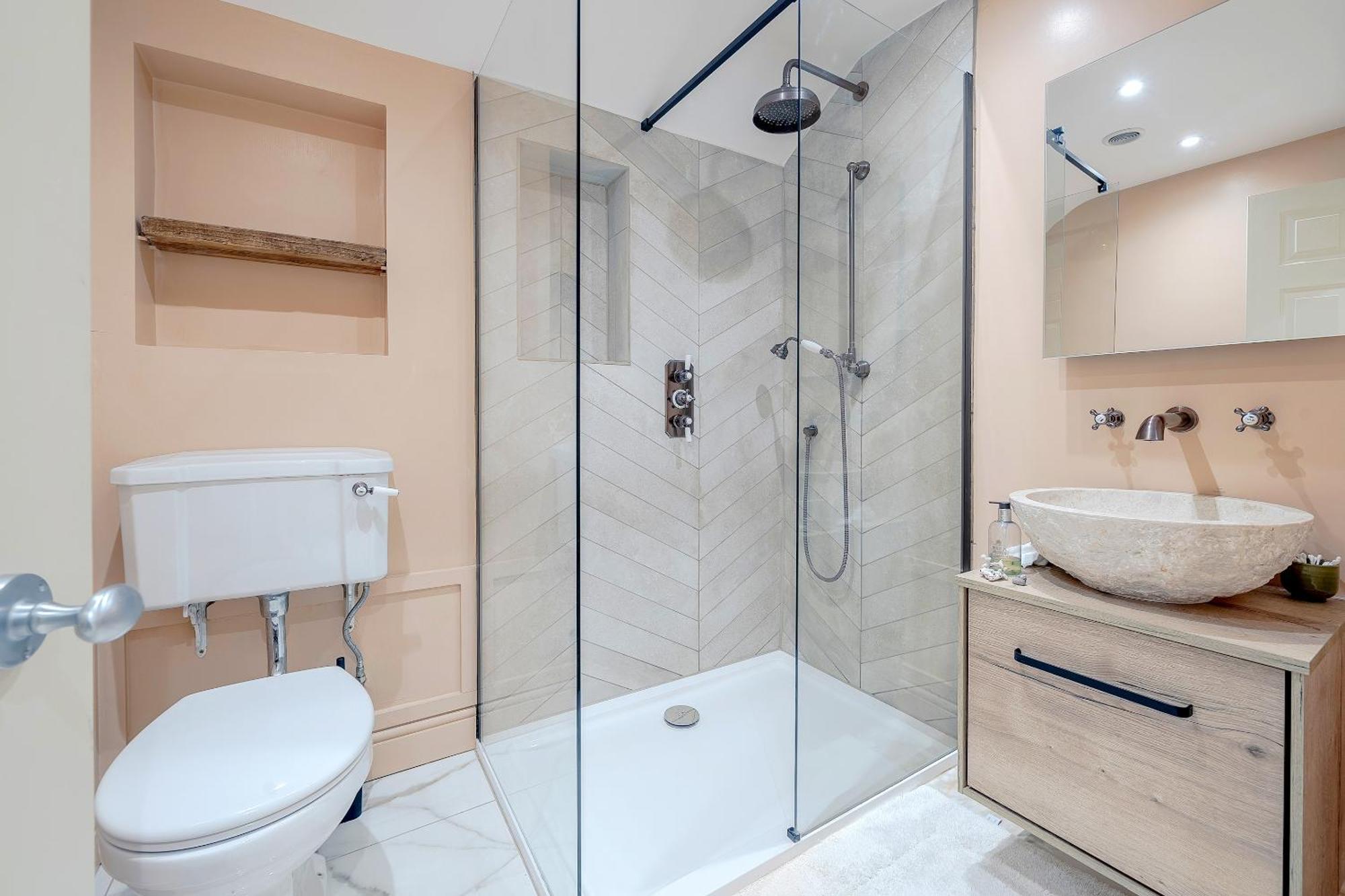 Fabulous Oasis For Unique Experience In Clapham Londen